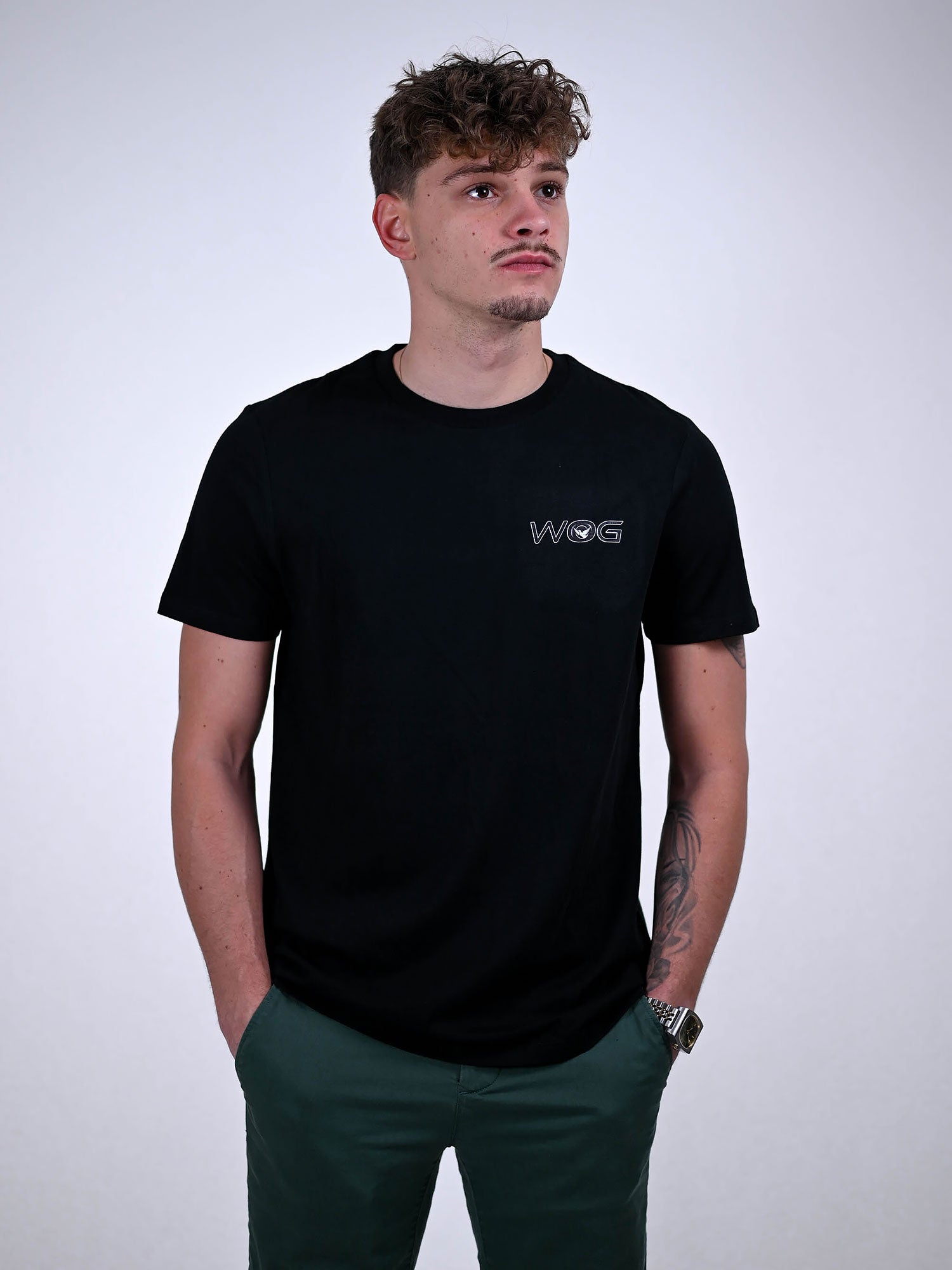 HOLY SPIRIT T-SHIRT zwart voorkant