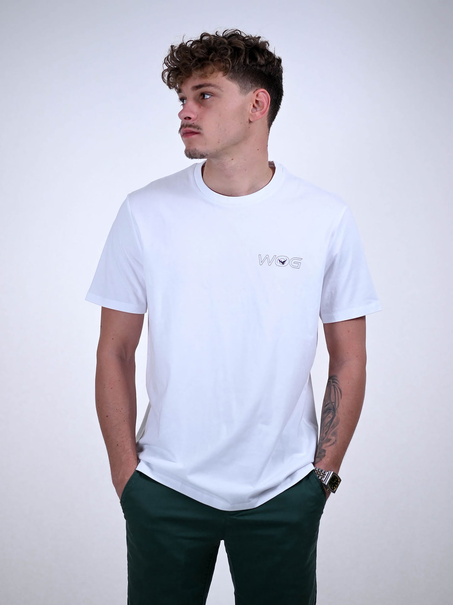 DON'T ACT ON FEAR T-SHIRT wit voorkant