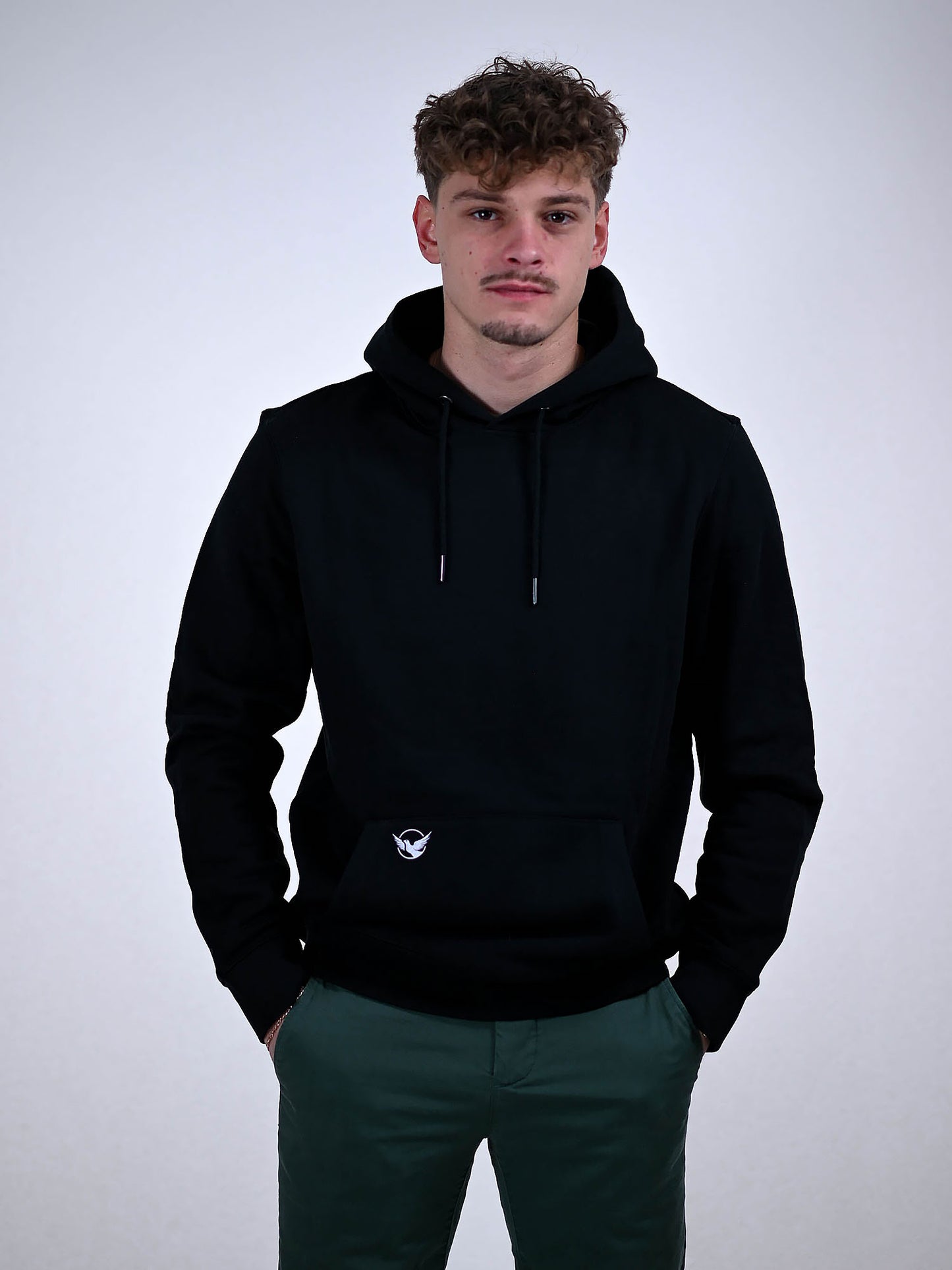 HOLY SPIRIT HOODIE zwart voorkant