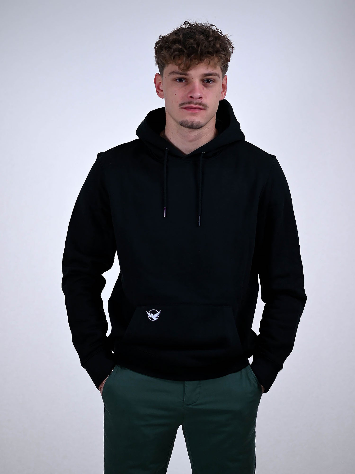 HOLY SPIRIT HOODIE zwart voorkant