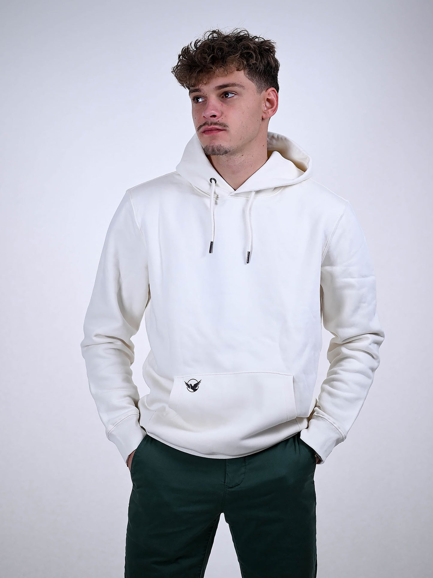 DON'T ACT ON FEAR HOODIE wit voorkant