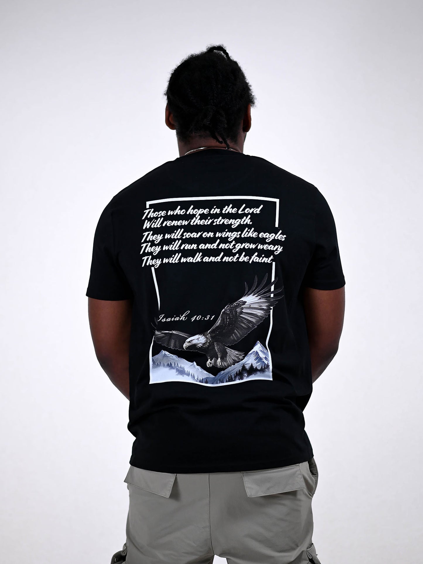 ISAIAH 40:31 T-SHIRT zwart achterkant
