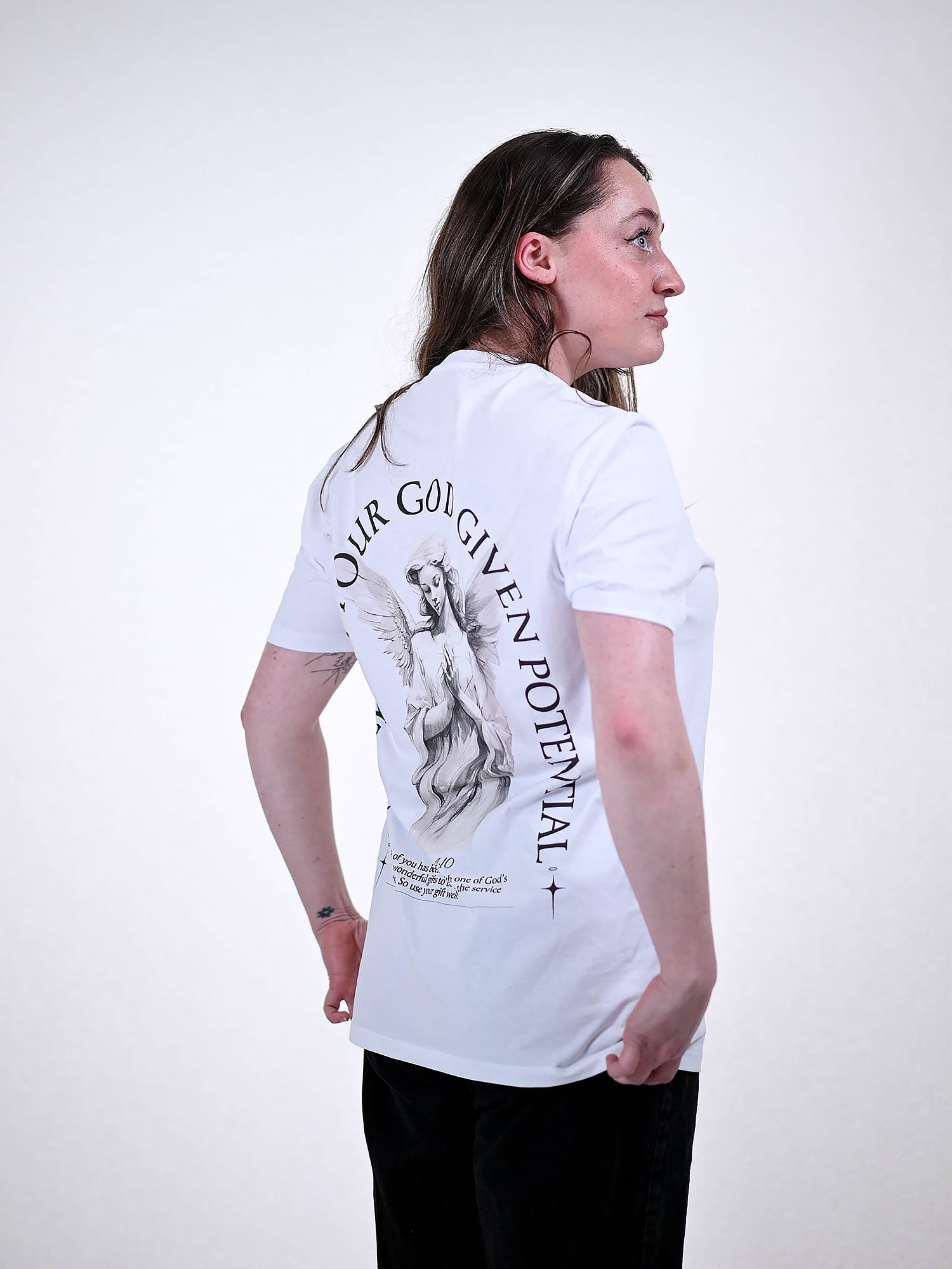 GOD GIVEN POTENTIAL T-SHIRT wit detail