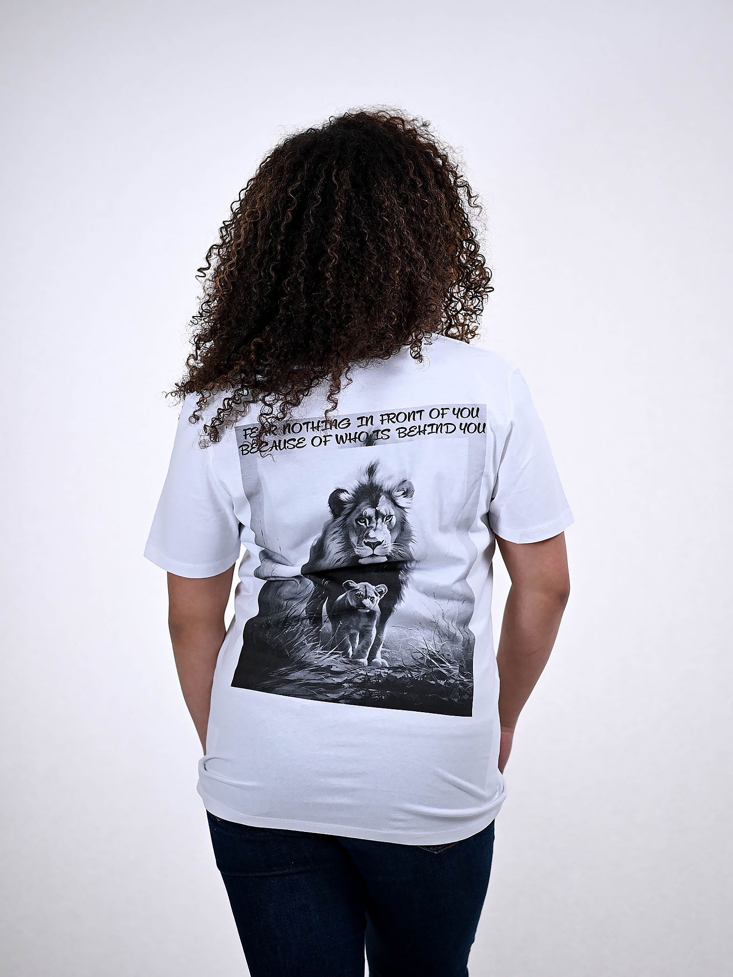 FEAR NOT T-SHIRT wit achterkant