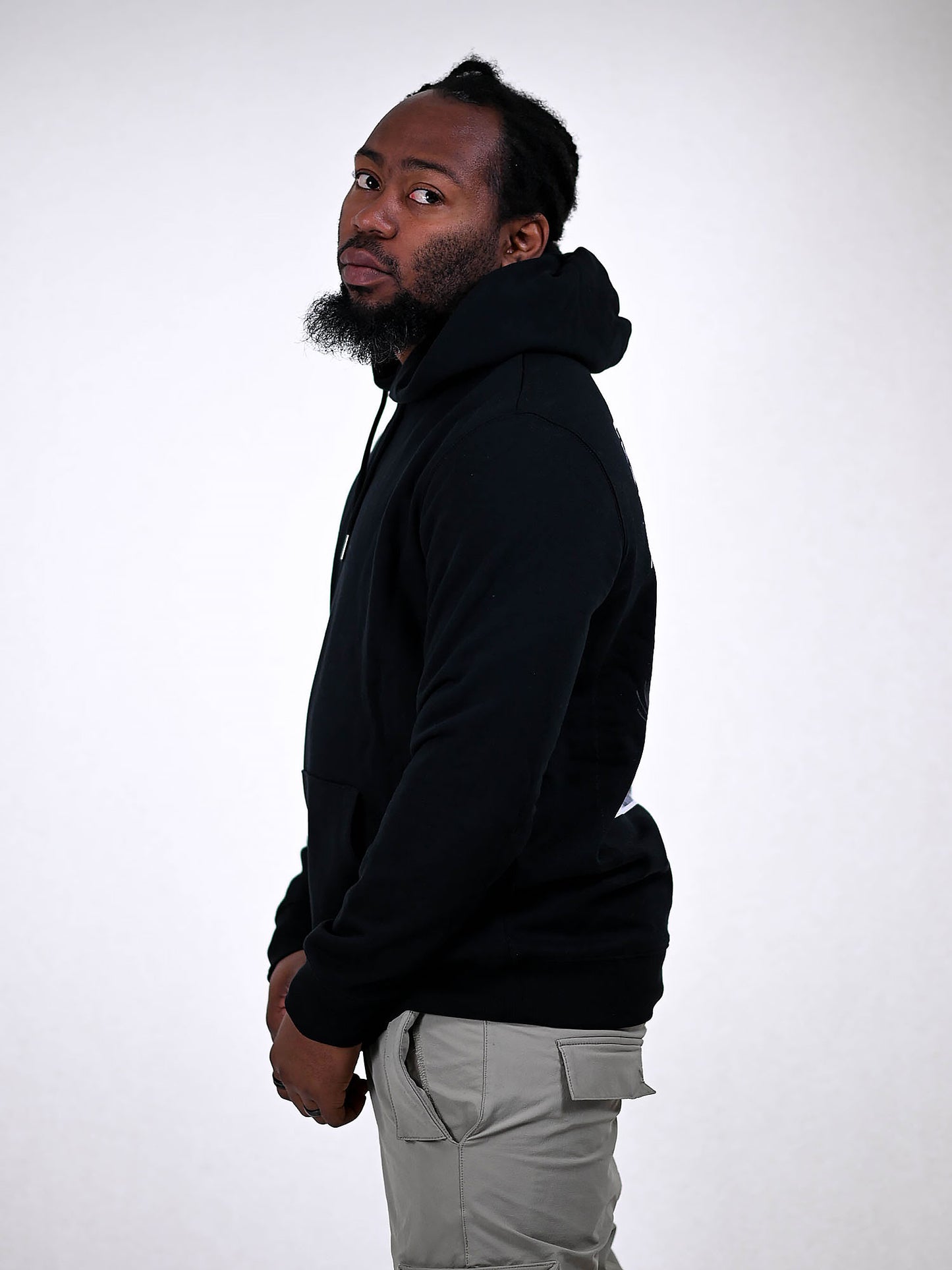 ISAIAH 40:31 HOODIE zwart zijkant