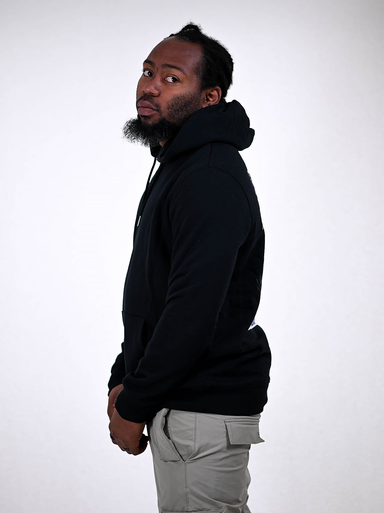 ISAIAH 40:31 HOODIE zwart zijkant