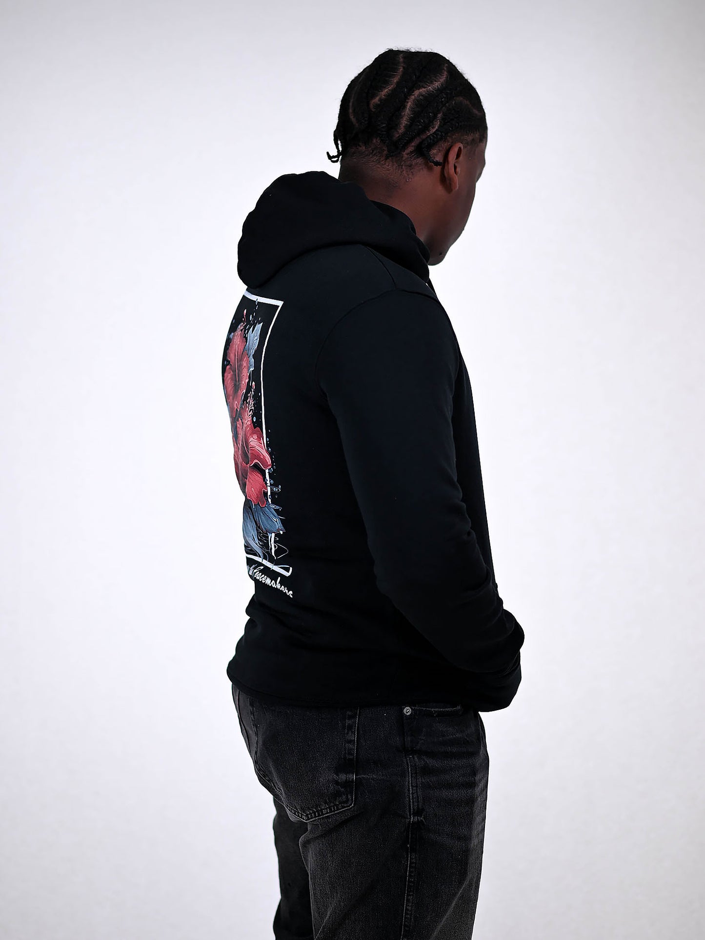 PEACEMAKERS HOODIE zwart zijkant